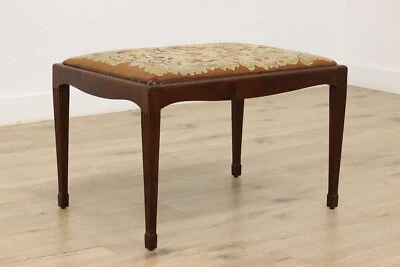 Taburete o banco holandés antiguo de caoba con punta de aguja #52390 Foto 1 de 4