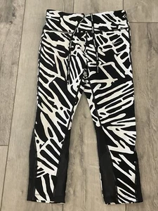 NIKE Running Black/White Fitness Pants w/Screens. Inseam: 21”. Sz Sm. Excel Cond - Picture 1 of 11
