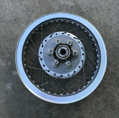 Llanta trasera radiada aluminio 2,5"x17" Honda Goldwing GL1000 '76  Foto 1 de 4
