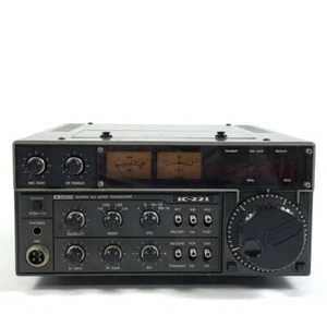 ICOM IC-221 144MHz SSB FM CW 10W Transceiver Amateur Ham Radio Not Tested - Zdjęcie 1 z 4