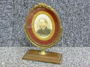 Antique Portrait Miniature Painting on Milk Glass - Prince Albert Pedestal Frame - Picture 1 of 9