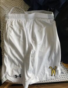 Wichita State Basketball Team Issued Shorts Mens M Under Armour Eybl