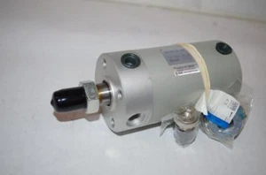 CILINDRO PNEUMATICO SMC CDG1TN63-35-X339 NUOVO! - Foto 1 di 5