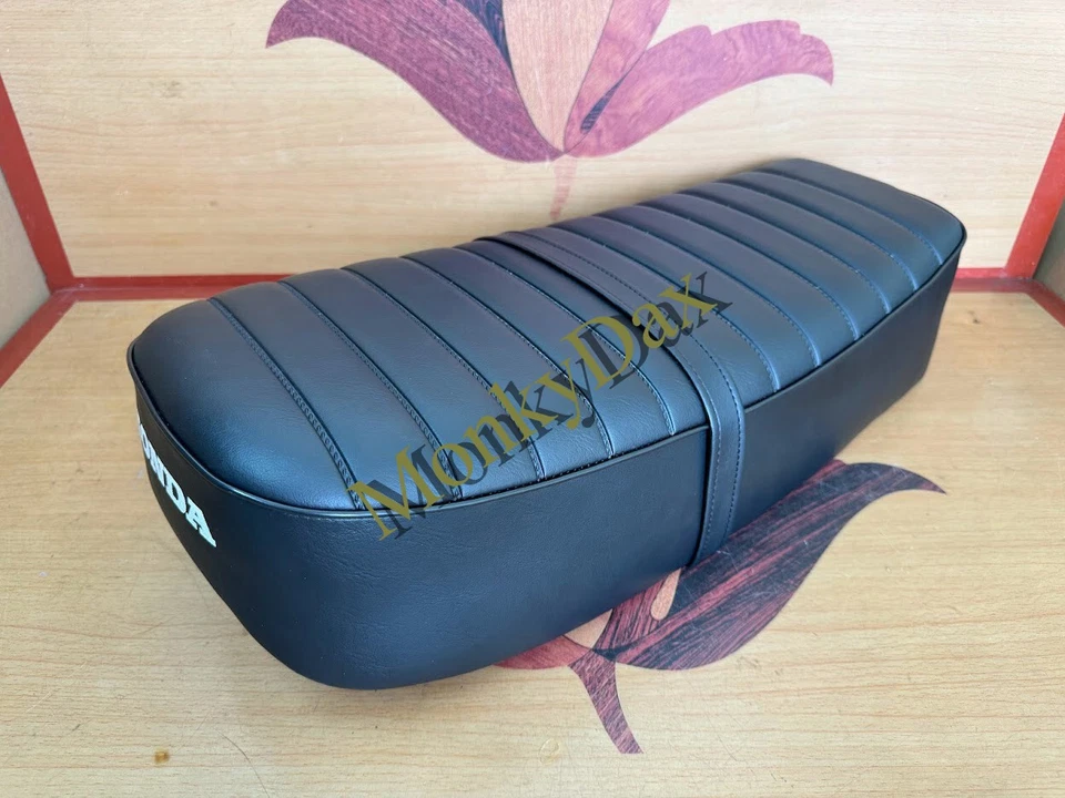 1970 Honda CB450 Seat. Super Sport 450 CB450 K3 Double Seat Saddle. Metal Pan. - Imagem 1 de 4