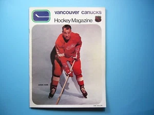 1970/71 VANCOUVER CANUCKS DETROIT RED WINGS NHL HOCKEY PROGRAM GORDIE HOWE NICE - Picture 1 of 13