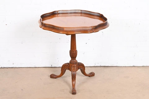 John Widdicomb English Chippendale Carved Mahogany Pedestal Tea Table Cover