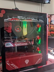 **LIMITED EDITION PC | COMPLETE** ASUS ROG x GUNDAM ZAKU II COLLAB - Afbeelding 1 van 4