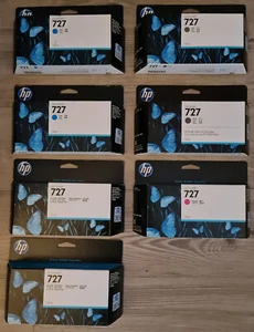 cartouche d'encre HP 727 Photo Black, Gray, Cyan, Magenta, Yellow 130 ML NEUF - Photo 1/2