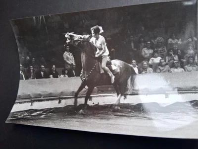 DDR presse foto 12x19 ANNAJEWI REITERTRUPPE staats zirkus UdSSR circus photo - Bild 1 von 2