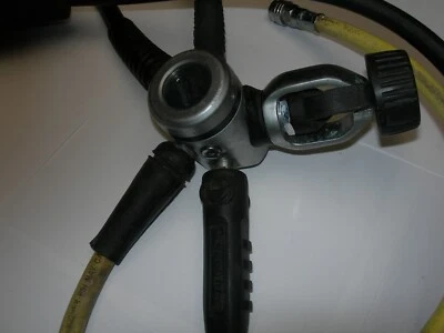 Zeagle Flathead VI Regulator Yoke-84" Hose - Image 1 of 4