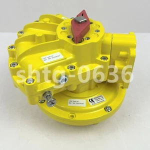 NEW GU9 9NU 05AF120 AS pictures - Picture 1 of 10