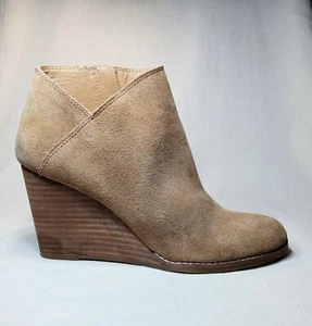 Lucky Brand Yakeena Honey (Tan) Suede Wedge Booties Side Zip-Up Wm 9.5M  - Picture 1 of 13