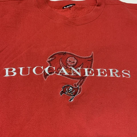 Vintage Tampa Bay Buccaneers Sweatshirt Starter Laser Shadow logo Bucs Football Cover
