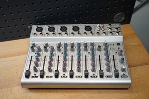 (H) Behringer Eurorack UBB1002 Mezclador 10 entradas, 2 buses Consola de mezcla - Imagen 1 de 5