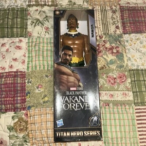Marvel NAMOR - Modellino Black Panther Wakanda Forever Titan Hero Series 12 pollici - Foto 1 di 4