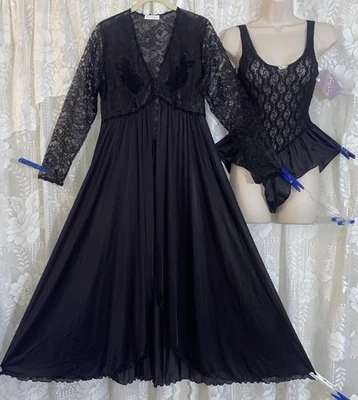 De Colección S+ Miss Elaine Negro MANTEQUILLA SUAVE Nylon Encaje Peignoir Bata NUEVO CON ETIQUETAS PELUCHE Camisón Foto 1 de 4