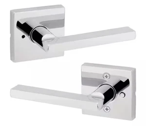 Manija de puerta de cama/baño de privacidad cromada pulida cuadrada Halifax con cerradura - Imagen 1 de 11