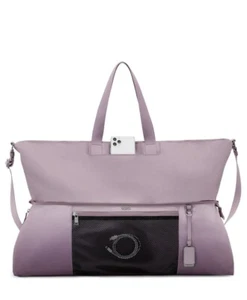 Tumi Voyageur Kauai Yoga Sling Borsa Espandibile LILLA OMBRE O NERA Nuova con etichette - Foto 1 di 15