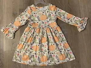 New Boutique Girls  Size 4/5  Fall Bell Sleeve Dress With Pretty Pumpkin Print - Picture 1 of 7
