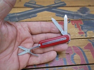 Victorinox Classic SD Red Swiss Army Knife 58mm Pacifici Corrado Roma - Picture 1 of 5