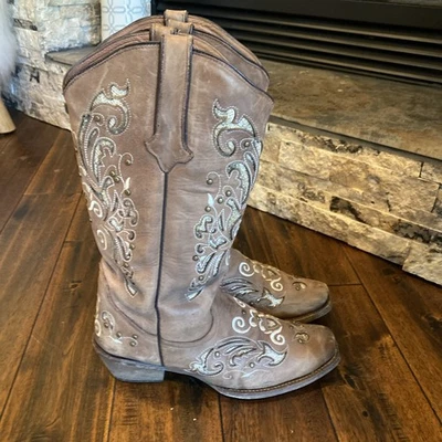Botas de Vaquero Hechas en Tanner Bordadas Doradas Tachonadas Talla 11 Foto 1 de 4