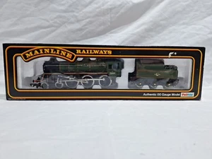 Mainline Railways 37-053 4-6-0 Standard Class 4 Loco BR Green 75001 MINT - Picture 1 of 19
