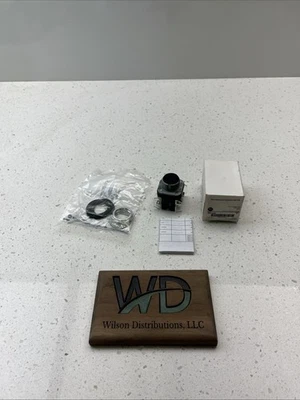 800T-A2B Series T Allen Bradley Momentary Push Button  - Image 1 of 4