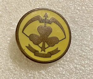 Vintage 1960’s-70’s French Enamel Boy Girl Scouts Pin Badge - Picture 1 of 2