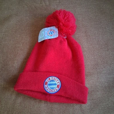 FC Bayern München Mütze mit Bommel - Bild 1 von 3