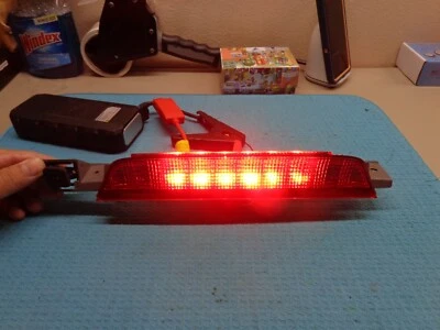 GMC TERRAIN 10 11 12 13 14 15 16 17 CENTER 3RD THIRD BRAKE STOP LIGHT - Image 1 of 4