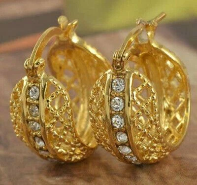 Довольно новый желтое золото покрытием кристалл филигранный круглый 15 мм Huggie серьги-кольца - Изображение 1 из 4