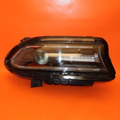 Faro derecho Dodge Charger 2015 2016 2017 2018 2019 2020 xenón led OEM Foto 1 de 4