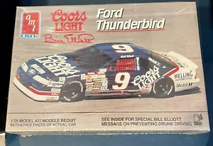 1991 AMT/ERTL BILL ELLIOTT #9 COORS HELLBIER FORD THUNDERBIRD Modellbausatz 6740 - Bild 1 von 4