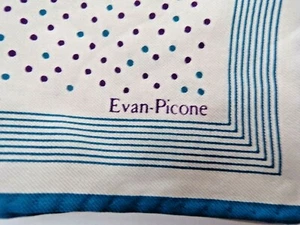 Bufanda cuadrada de colección Evan Picone Collection XIIX Ltd 100 % seda lunares azul marfil - Imagen 1 de 7
