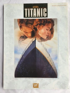 TITANIC - PIANO SELECTIONS - PIANO MUSIC BOOK - IMP - GC - FREEPOST - Picture 1 of 3