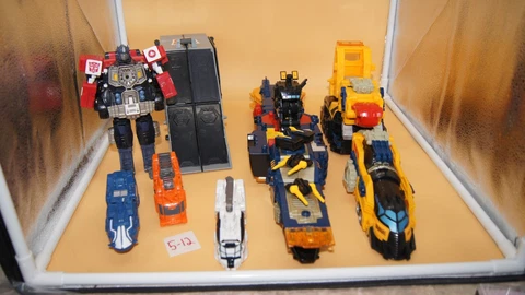 Transformers Energon Leader Class Optimus Prime Combiner + Omega Supreme Lot Cover