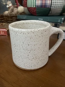 Handgeworfener Keramik gesprenkelter Becher von Kunsthandwerk Artefakten - Bild 1 von 6