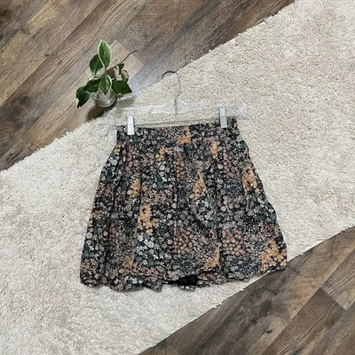 Minifalda patinadora de lino plisada floral ambiente vintage American Eagle Foto 1 de 4