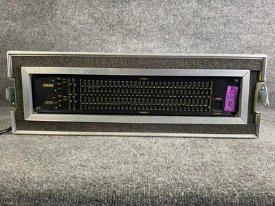 Yamaha Q2031B 🎛️ 2 System 31-Band Dual-Channel Graphic Equalizer with Housing - Image 1 of 4