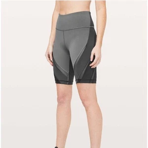 Lululemon Colour Me Ombre Short schwarz/Obsidian Biker Shorts Damengröße 8 - Bild 1 von 4
