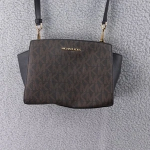Bolso Bandolera MICHAEL KORS Signature Logo Monograma Marrón Negro Dorado - Imagen 1 de 7
