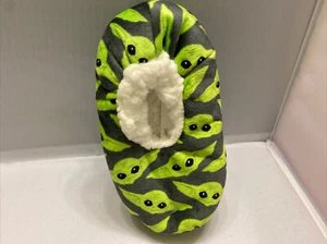 Boys Slipper Socks Star Wars Fuzzy Babba Kids New - Picture 1 of 12