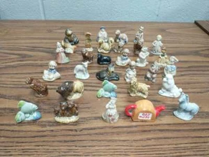 Wade England Red Rose Assorted Figurines Lot of 59 Pieces Very Collectible!!! - Bild 1 von 7