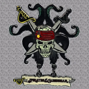 DISNEY Pin Pirates of the Caribbean - Skull, Crossed Swords and Tentacles - Picture 1 of 1