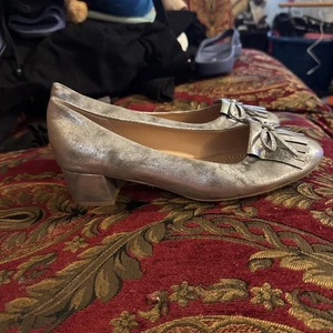 Zapatos de tacón bloque con pajarita de moño musgo estilo plateado vintage para mujer talla 8 - Imagen 1 de 7