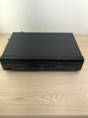 Teac Compact Disc Recorder Player CD-RW880 CD/CD-R/CD-RW Coaxial Digital Input - Image 1 of 4