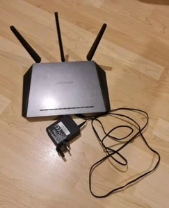 Netgear Nighthawk AC1900 R7000 1900 Mbps Smart WiFi Router - Picture 1 of 4