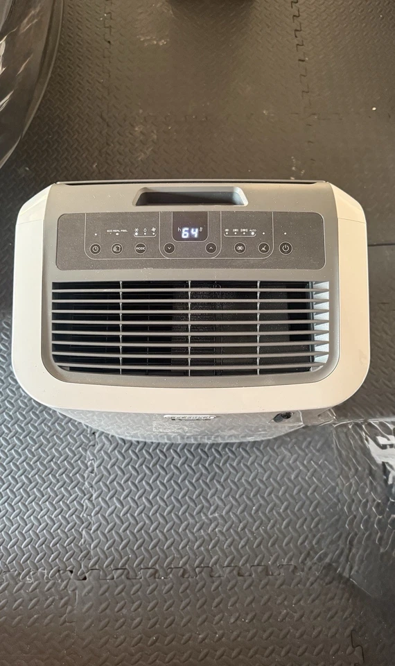 DeLonghi Portable Air Conditioner PAC EM375WRC - Image 1 of 3