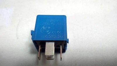 61.36-6 915 327 BMW E46 E65 E66 RELÉ OEM Foto 1 de 2