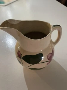 Watt pottery starflower pattern. - Picture 1 of 1